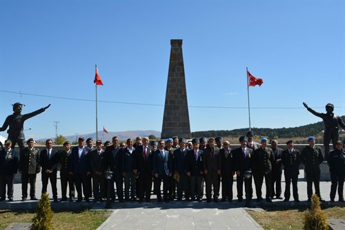 19 Eylül Gaziler Günü Dolayısıyla Yukarı Sarıkamış Şehitliği’nde Düzenlenen Kur’an Tilaveti Programı