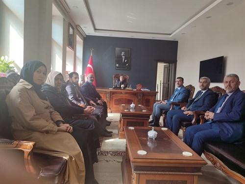 İlçe Müftüsü Numan Öztürk ve Müftülük personelinin Kaymakamımız Sayın Enis Aslantatar ı Makamında Ziyareti