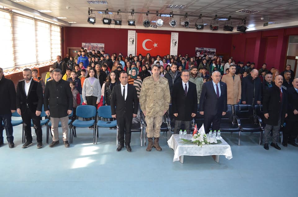 İlçe Kaymakamımız Sayın Doğan KEMELEK,  Mehmet Akif Ersoy'u Anma Günü kapsamında  Halk Eğitim Merkezinde gerçekleştirilen programa Katıldı.